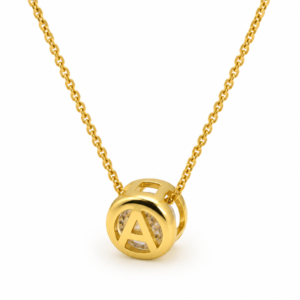 Cadena con inicial de zirconia